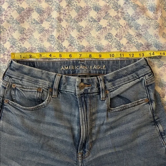 American Eagle Super High Rise Curvy Baggy Wide Leg Cargo Jeans - Picture 4 of 7